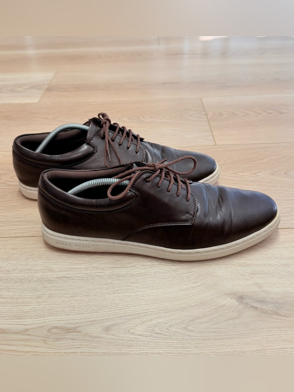 Perry Ellis Portfolio Men's Dark Brown Faux Leather Low Top Sneakers Size 11.5